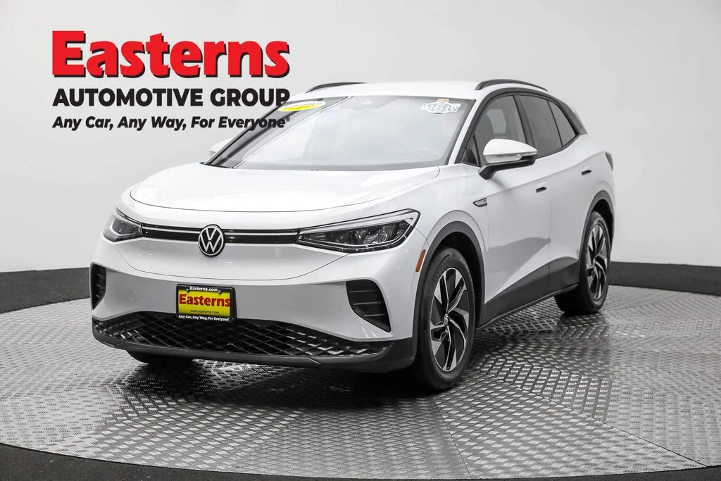 Used 2021 White Volkswagen Pro image 1
