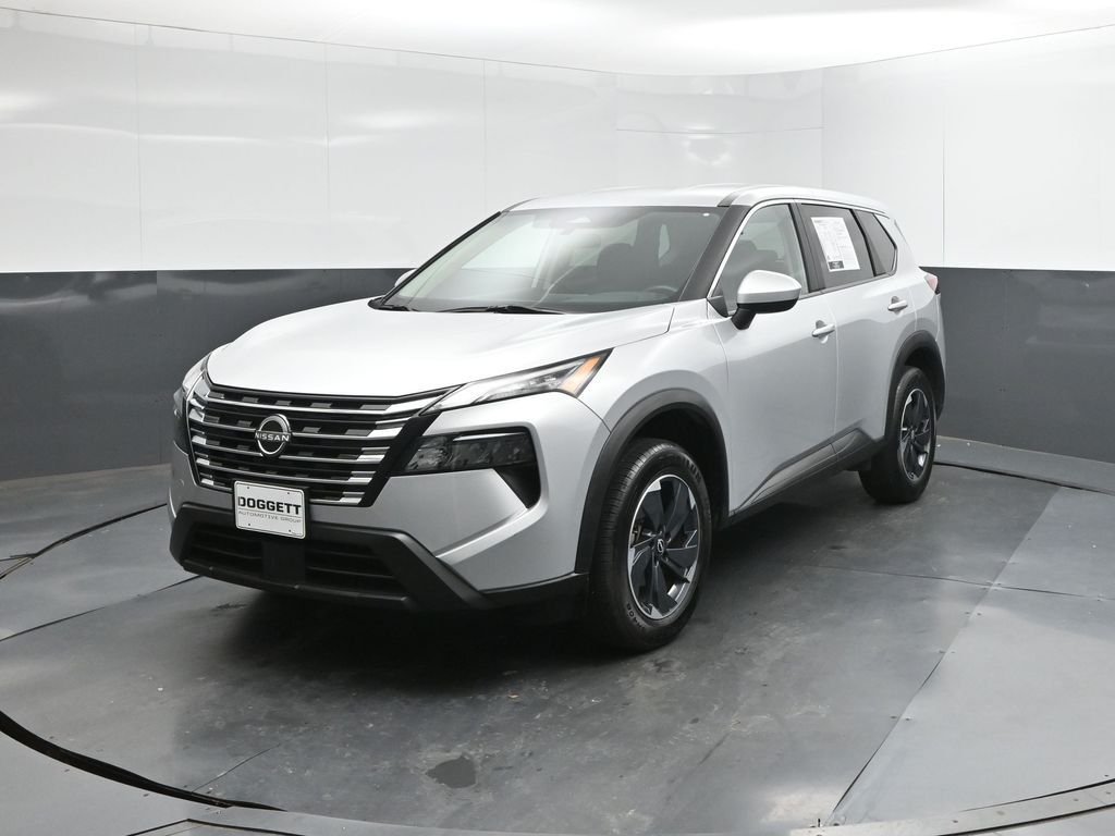 Used 2024 Silver Nissan SV image 34