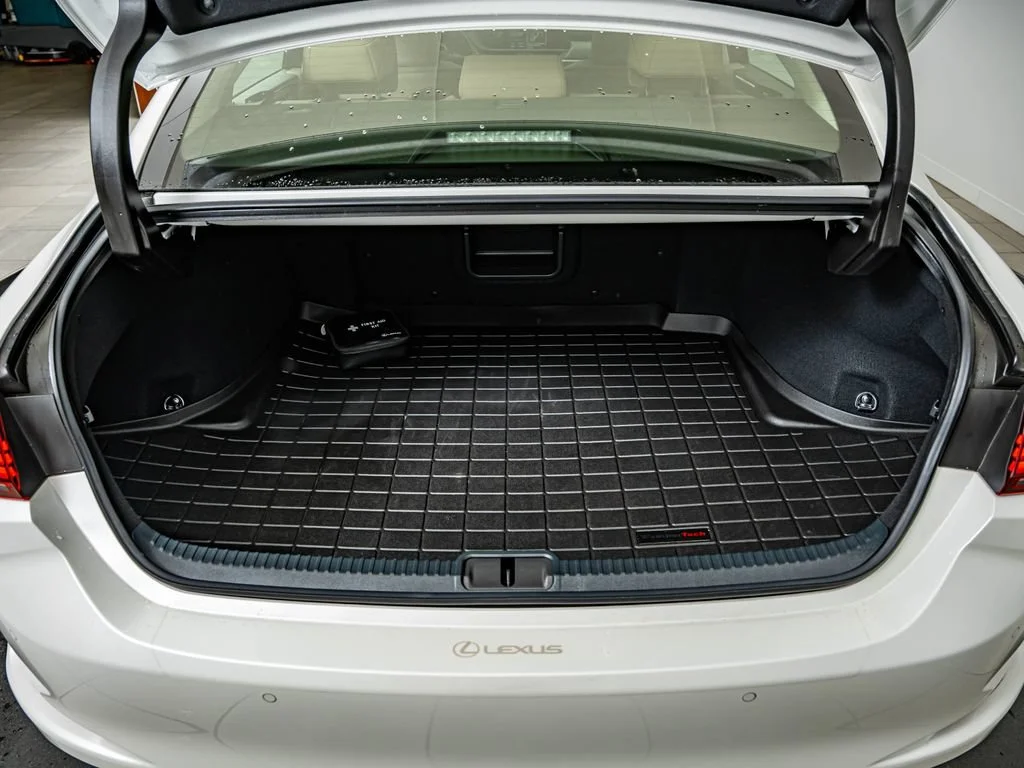 Used 2019 White Pearl Lexus 350 image 44