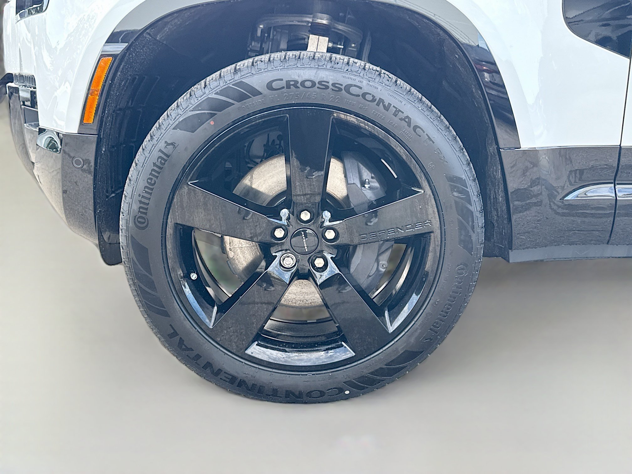 New 2026 Fuji White Land Rover X-Dynamic SE image 42