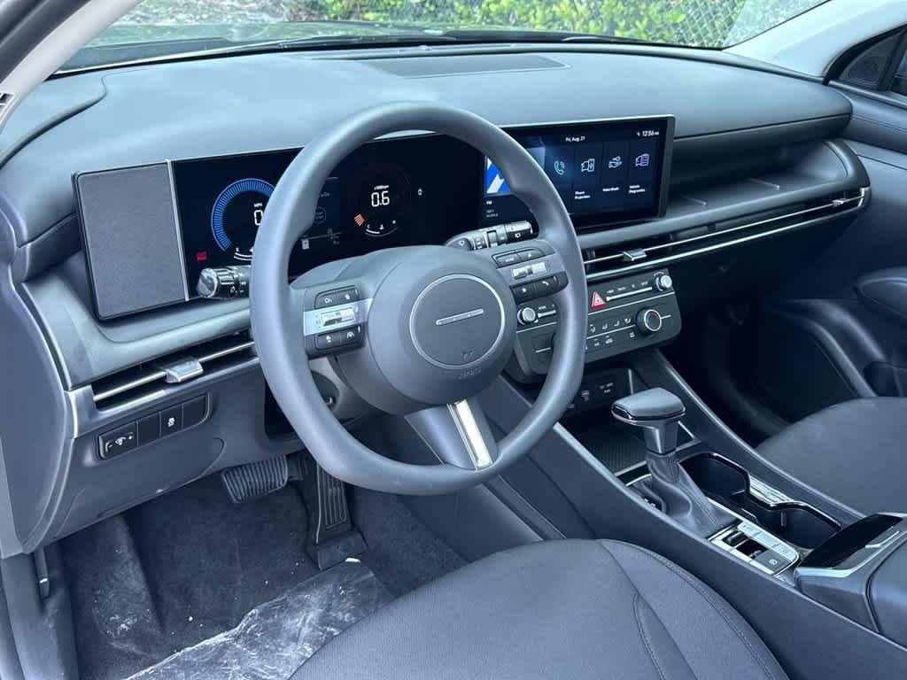 New 2026 Phantom Black Hyundai SE FWD image 13
