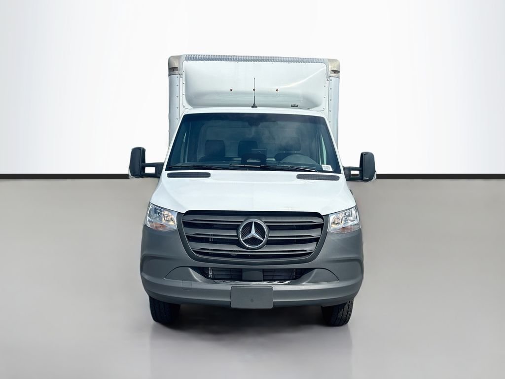 New 2026  Mercedes-Benz Knapheide Dry Box image 9