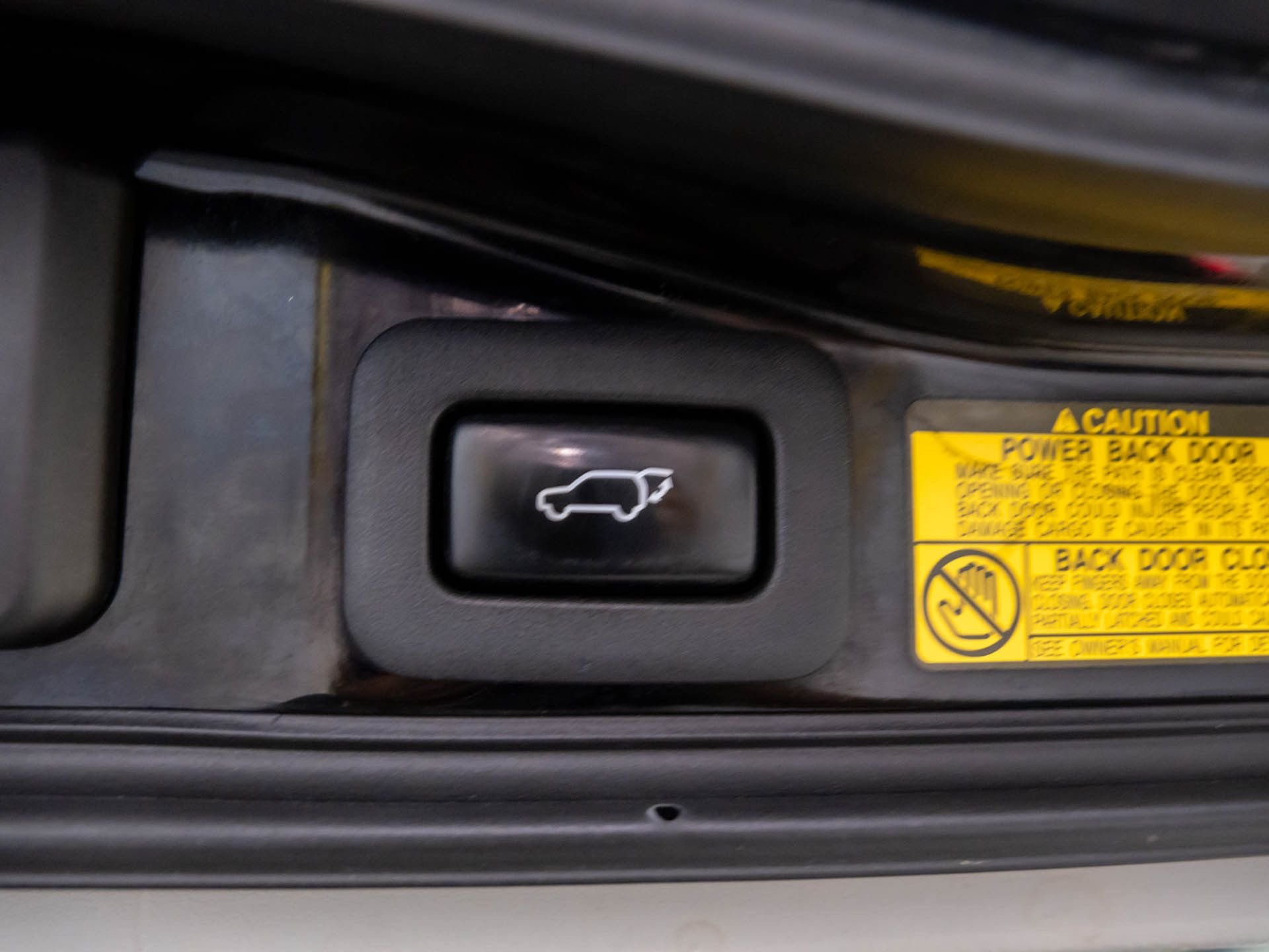 Used 2014 Black Lexus 570 image 36
