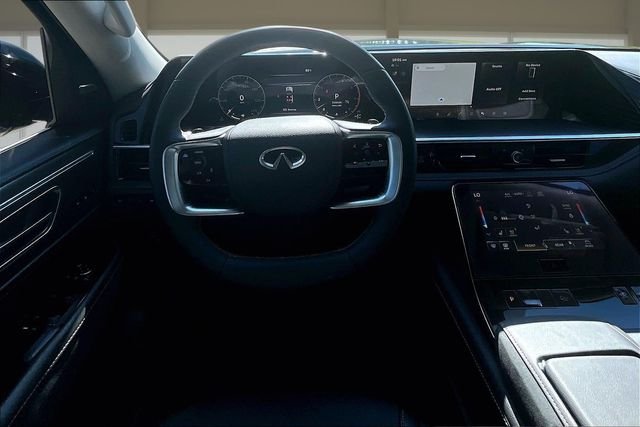 Used 2026 Black INFINITI LUXE image 5