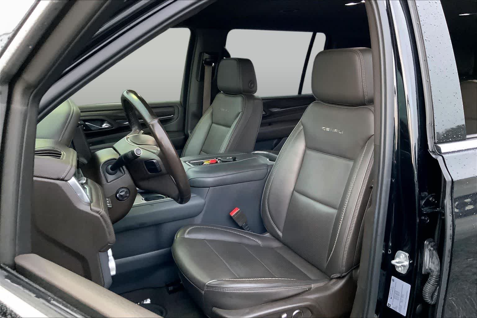 Used 2021 Onyx Black GMC Denali image 8