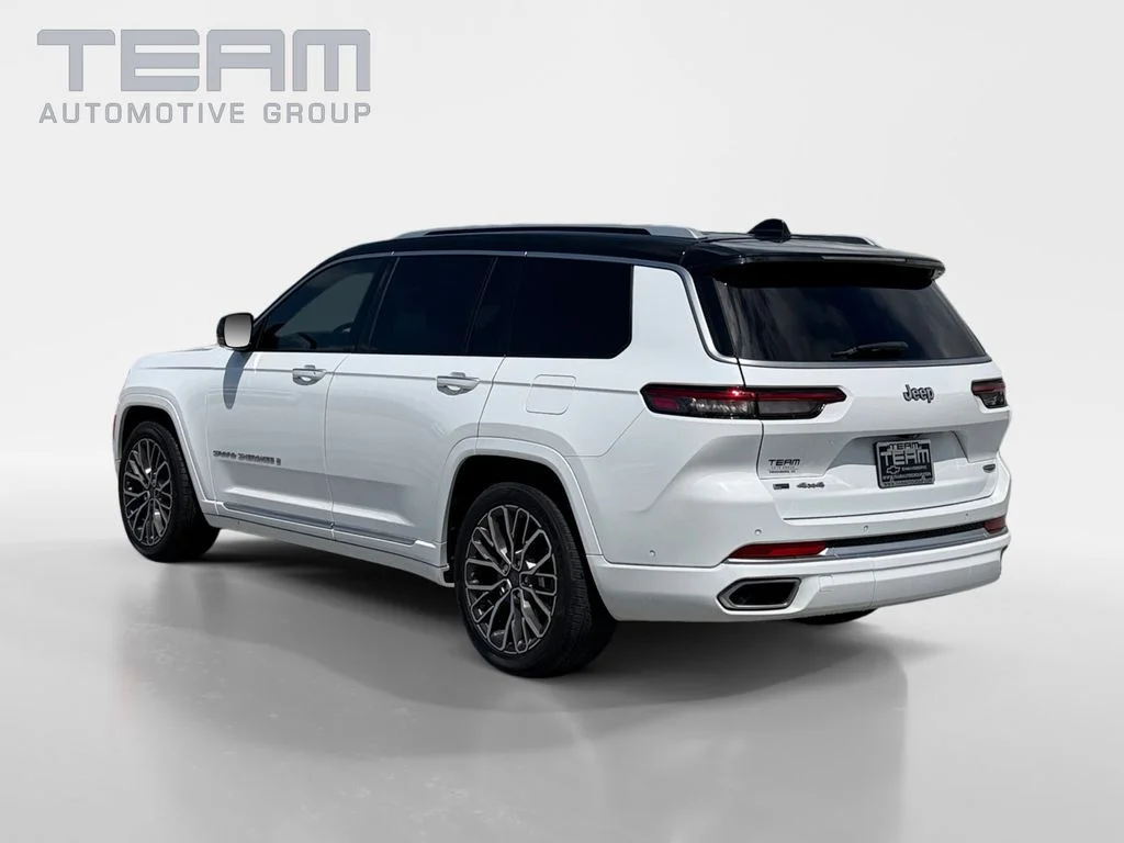 Used 2023 White Jeep Summit image 5