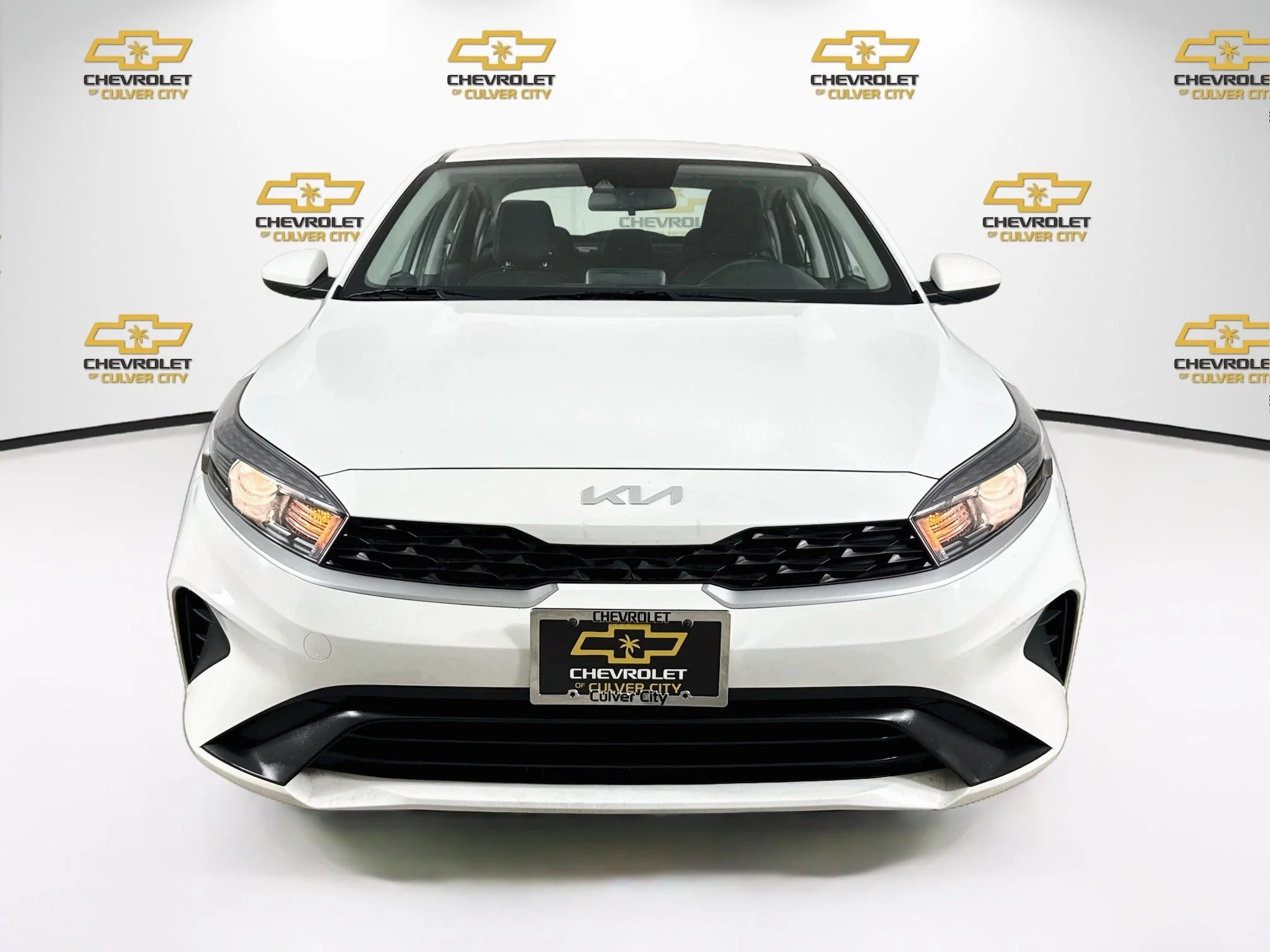 Used 2024 White Kia LX image 2