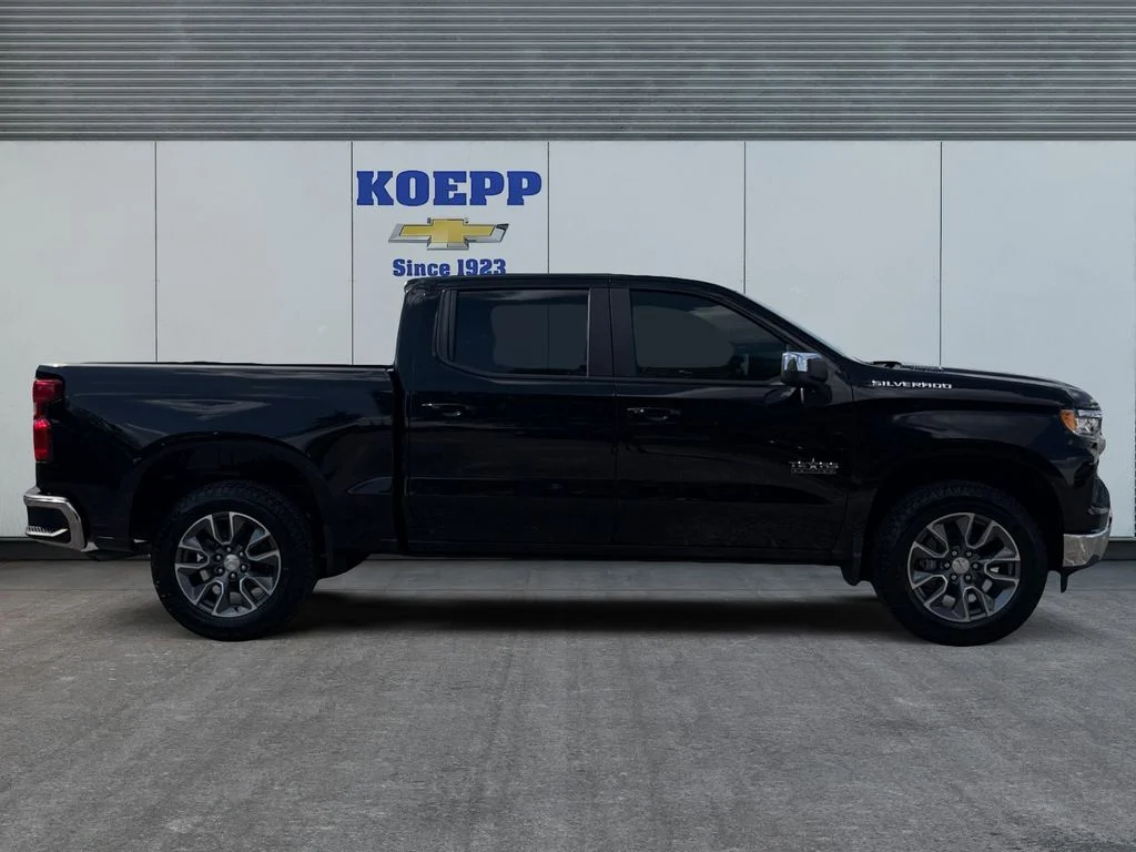 New 2026 Black Chevrolet LT image 6