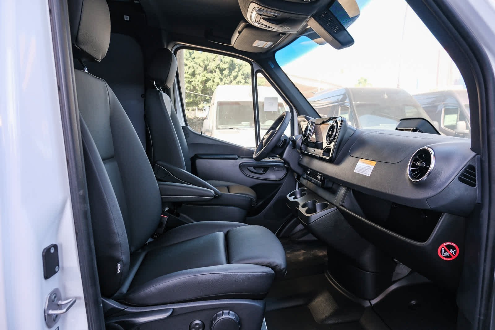 New 2026 Arctic+White Mercedes-Benz Cargo 144 WB  RWD 2.0L I4 Diesel Turbocharged High image 24
