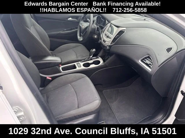 Used 2018 White Chevrolet LS image 9
