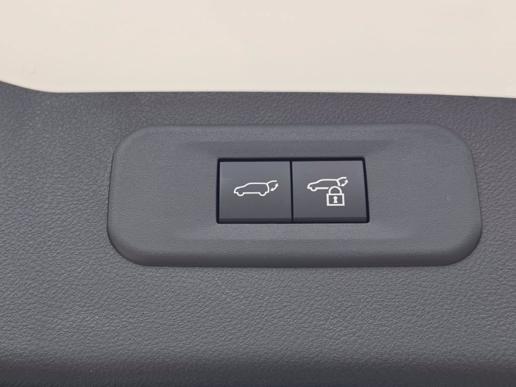 New 2026 Ultra White Lexus PREMIUM image 29