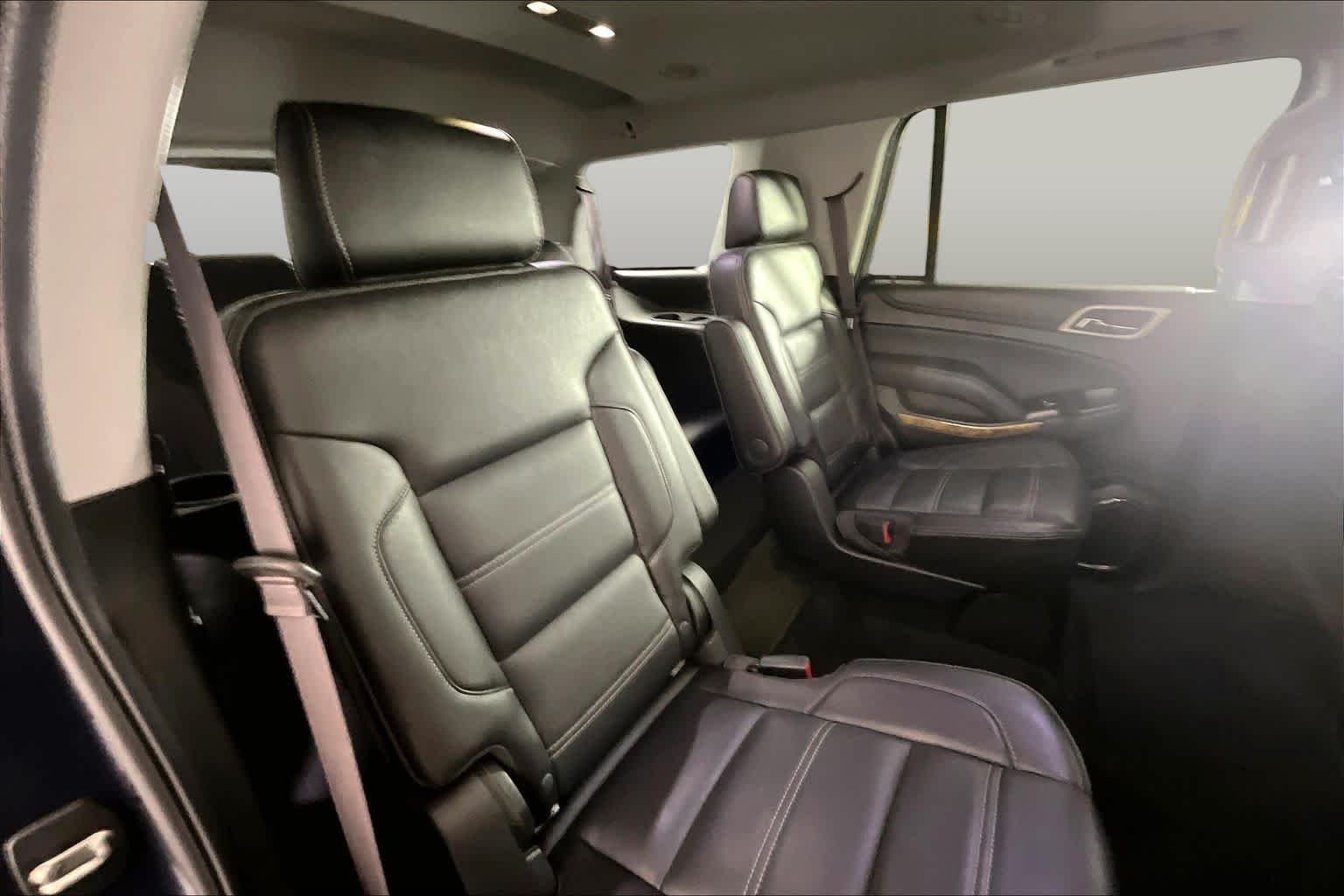 Used 2017 Dark Sapphire Blue Metallic GMC Denali image 18