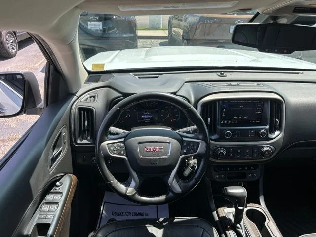 Used 2019 White GMC Denali image 27