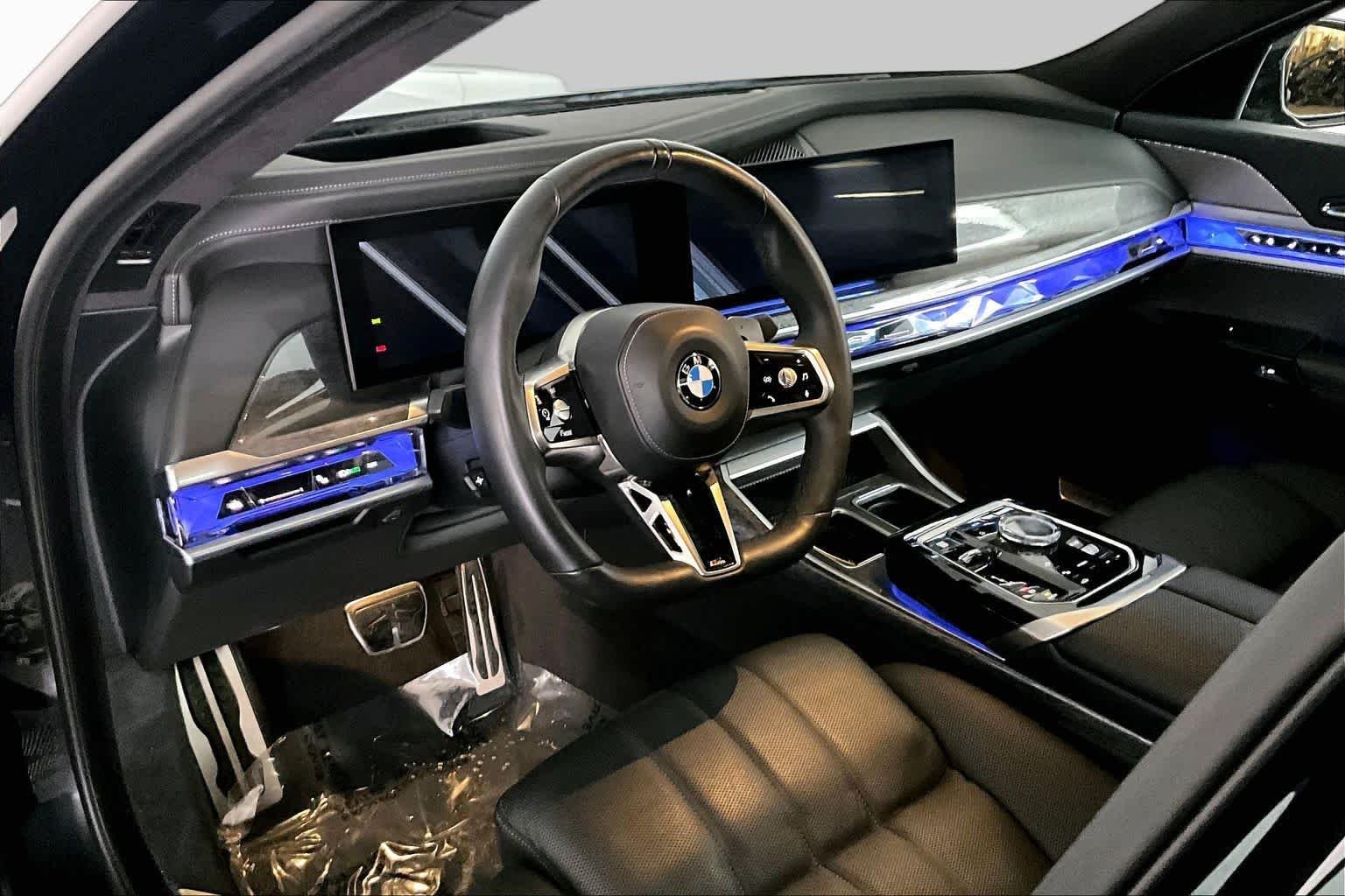 Used 2023 Black Sapphire Metallic BMW 760i xDrive image 18