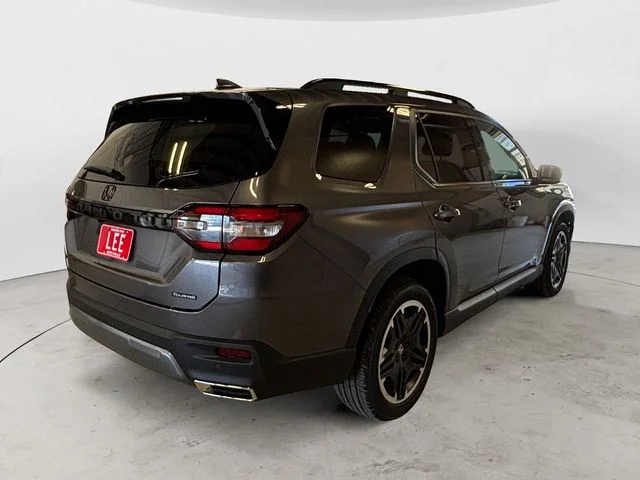 New 2026 Gray Honda Touring image 5