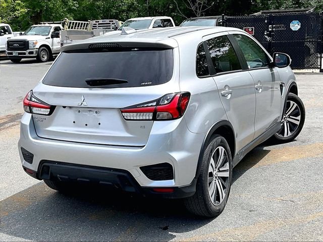 Used 2024 Silver Mitsubishi 2.0 SE image 3