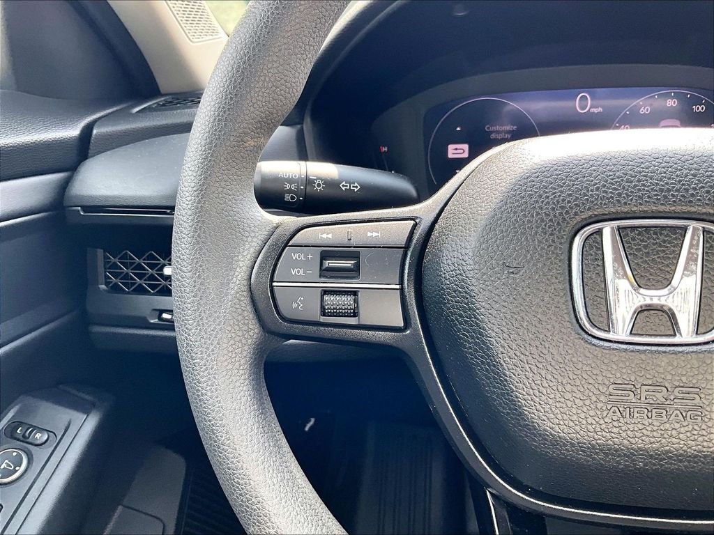 Used 2025 Blue Honda SE image 23