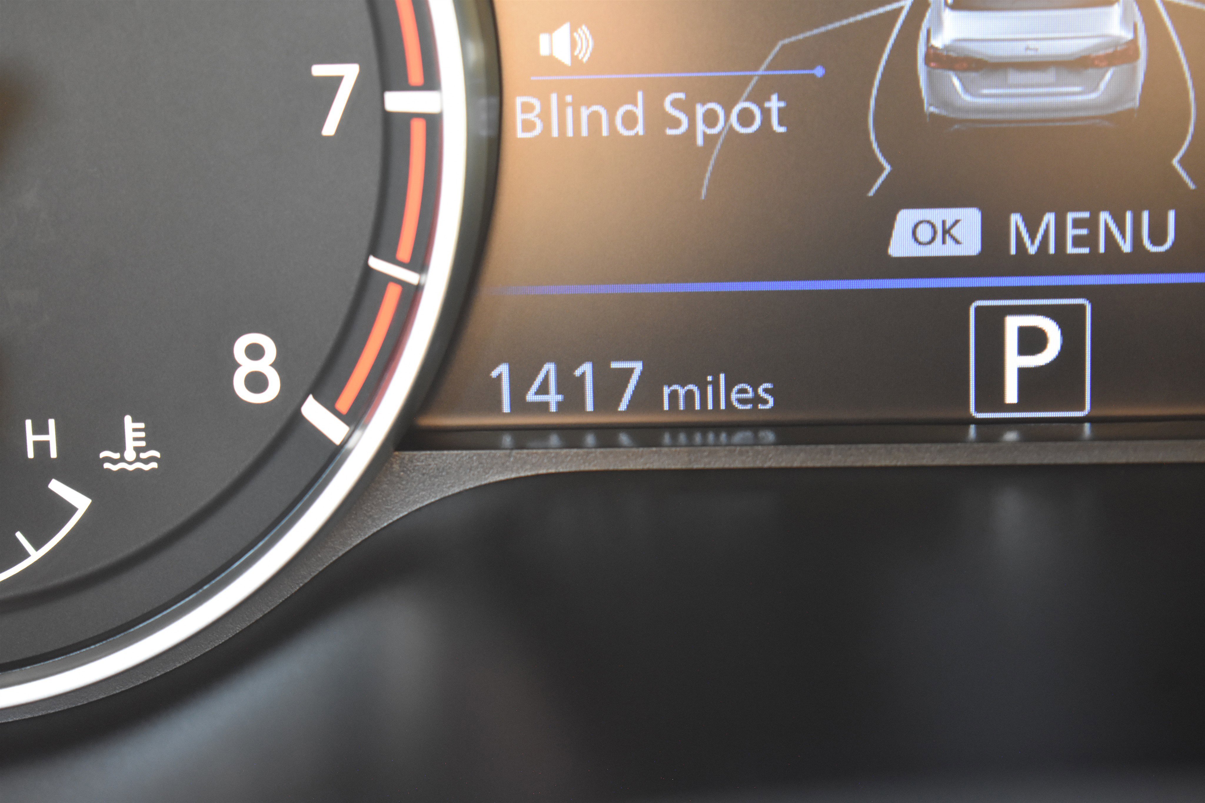 Used 2025 Super Black Nissan SR image 23