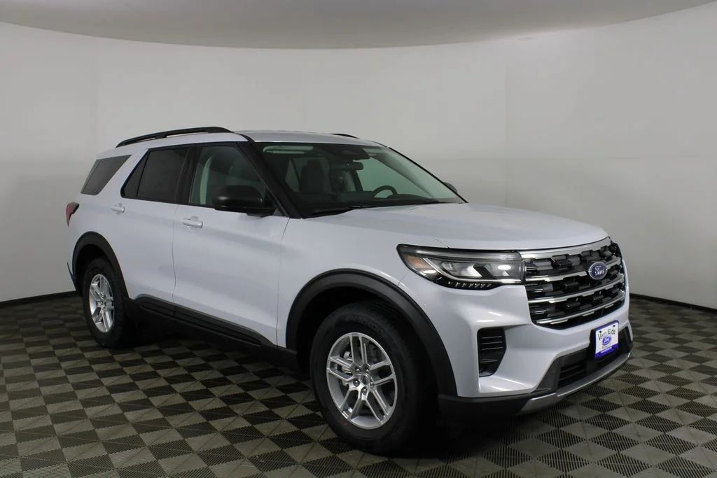 2026 Ford Explorer Active 4WD's photo
