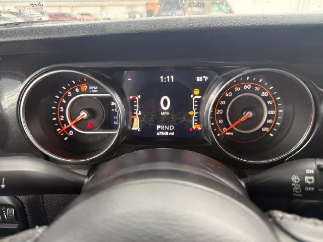 Used 2020 White Jeep Unlimited Sport Altitude image 29