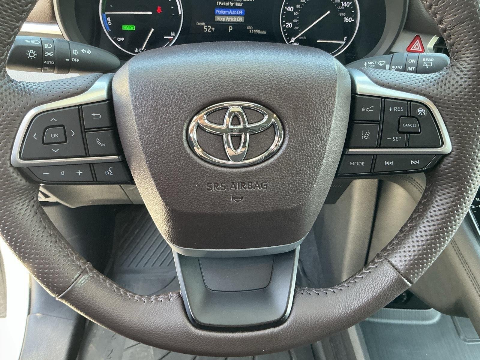 Certified Used 2024 Windchill Pearl Toyota Platinum image 9