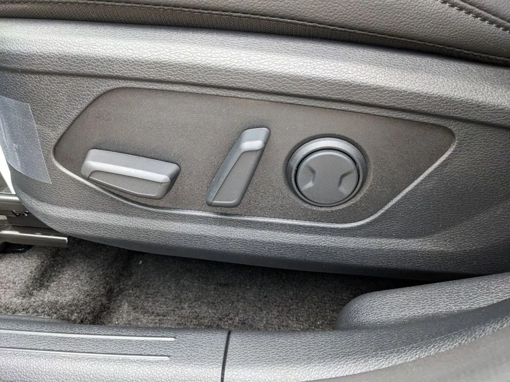 New 2024 Shadow Matte Gray Kia X-Line image 27
