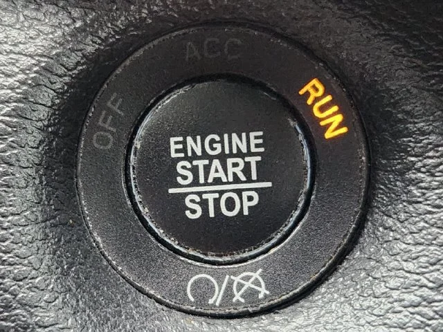 Used 2020 Silver Jeep Trailhawk image 21