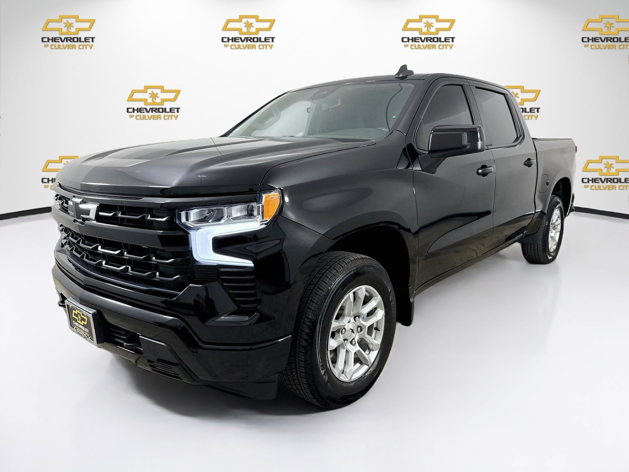 Used 2023 Black Chevrolet RST image 3