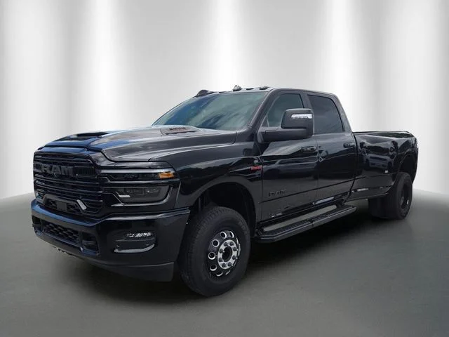 New 2026 Diamond Black Crystal Pearl-Coat Exterior Paint RAM Laramie image 2