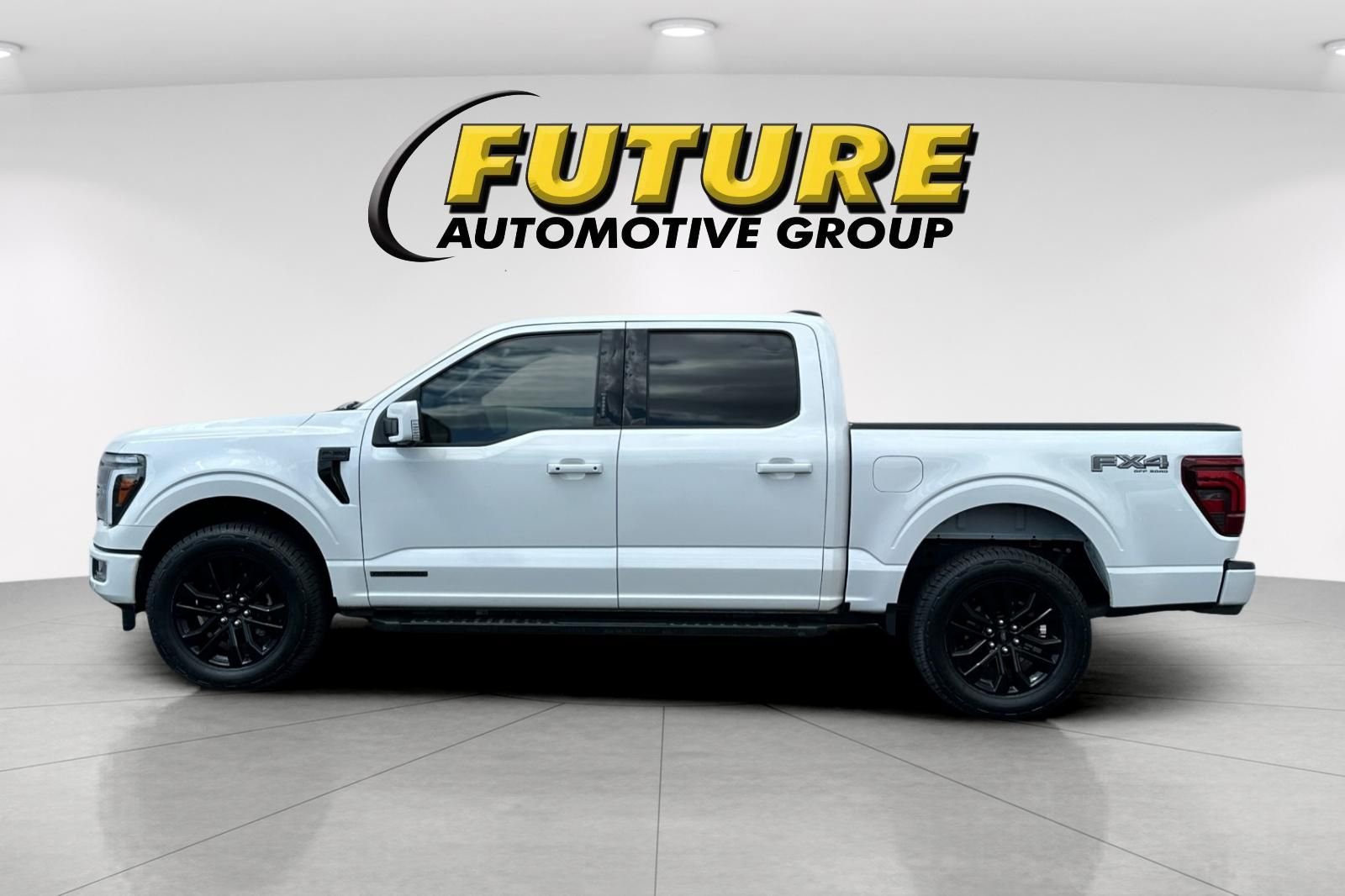Used 2024 White Ford Lariat image 6