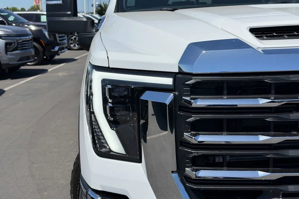 New 2026 Summit White GMC SLT image 6