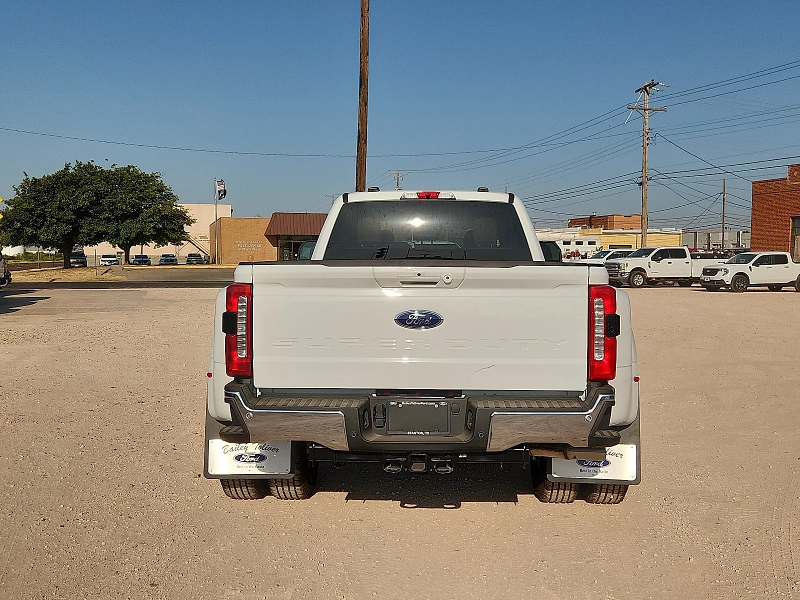 New 2026 Oxford White Ford Lariat image 6
