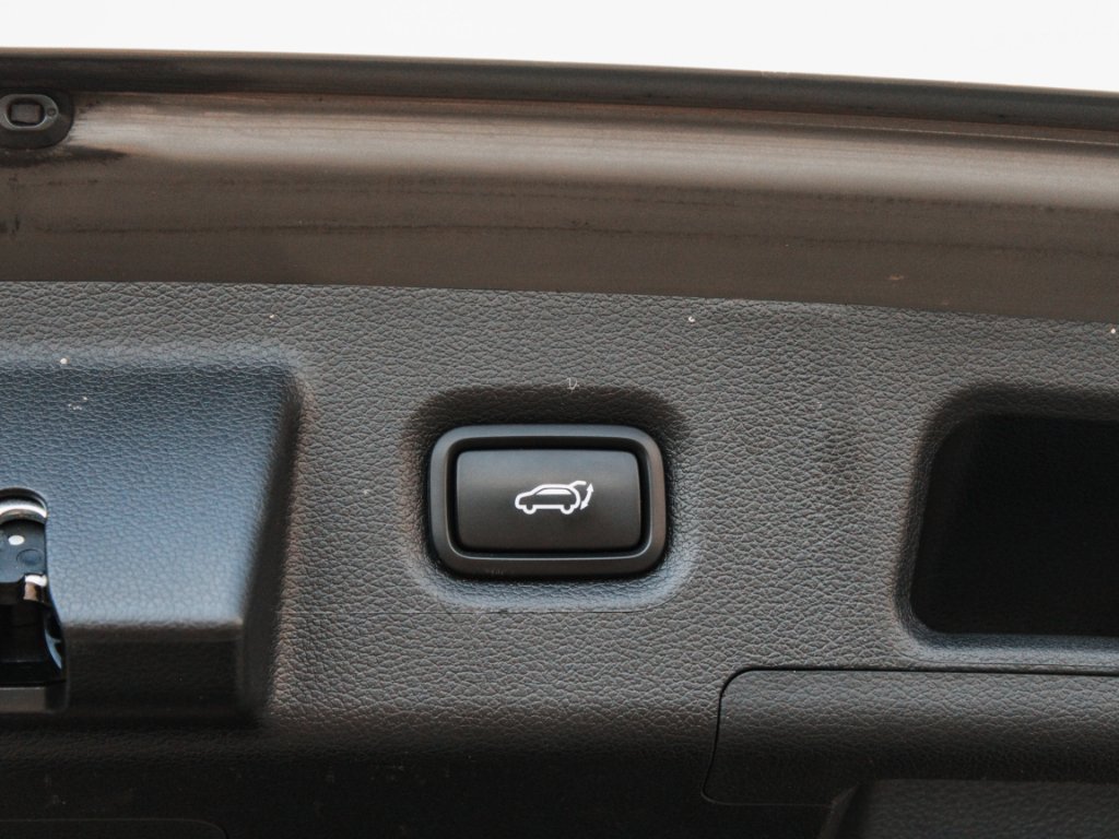 Used 2023 Hampton Gray Hyundai SEL Premium image 27