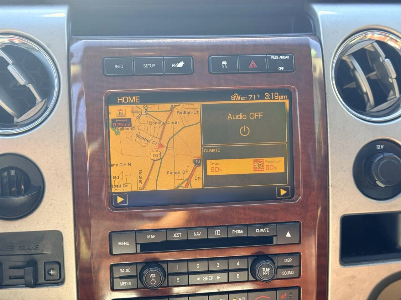 Used 2010 White Ford King Ranch 4x2 4dr SuperCrew Styleside 5.5 ft. SB image 26