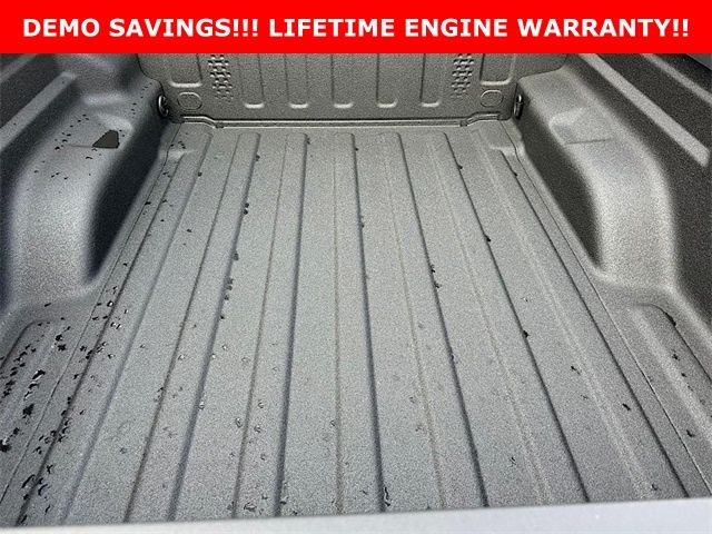 New 2026 Bright White Clear-Coat Exterior Paint Jeep Sport S image 10
