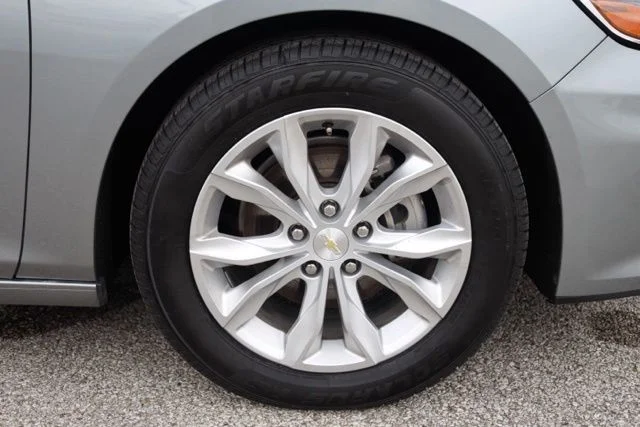 2024 Chevrolet Malibu 1LT - Photo 14