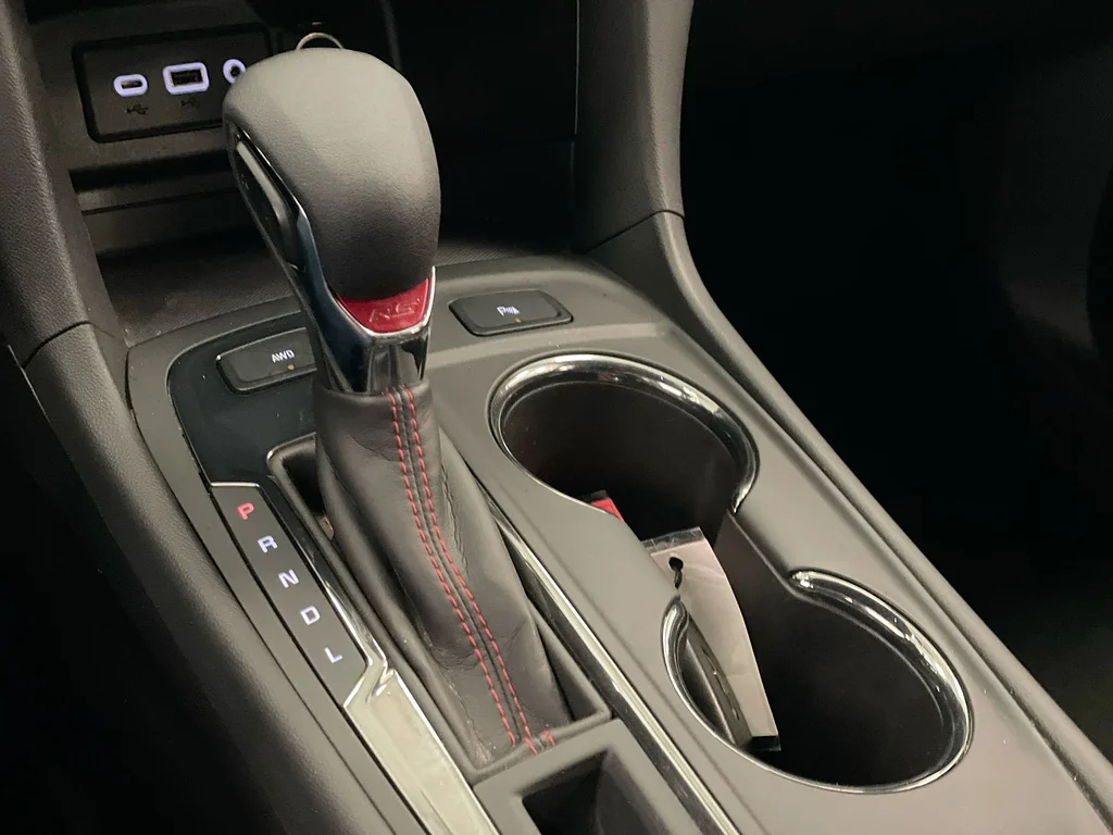 Used 2024 Mosaic Black Metallic Chevrolet RS image 16