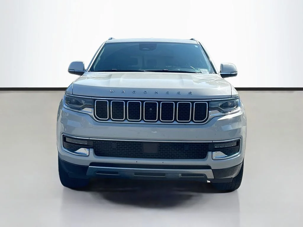 Used 2022 White Jeep Series III image 7