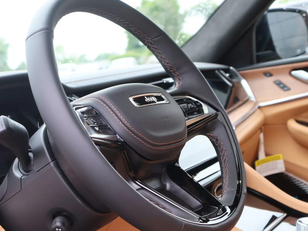 New 2026 Copper Shino Metallic Clear-Coat Exterior Paint Jeep Summit image 26