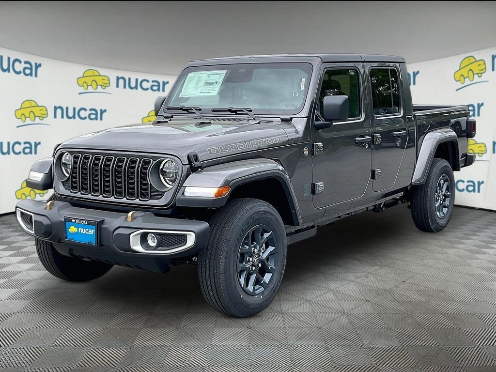 New 2026 Granite Crystal Metallic Clearcoat Jeep 85th Anniversary Edition image 4