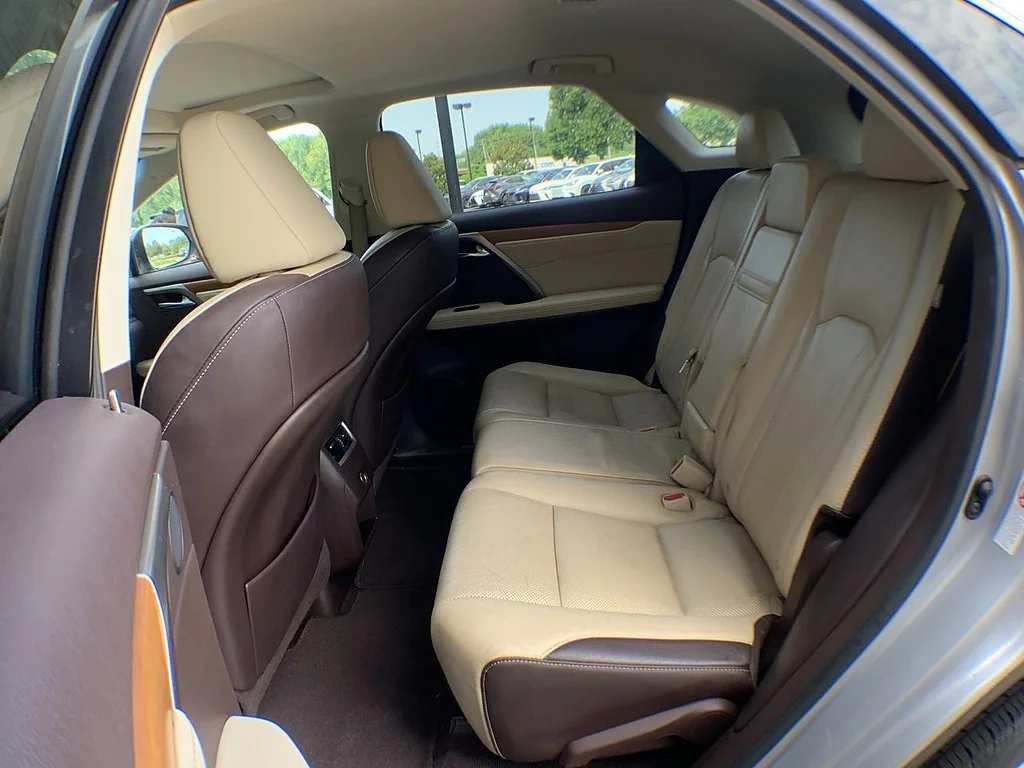 Used 2016 Silver Lining Metallic Lexus 350 image 22
