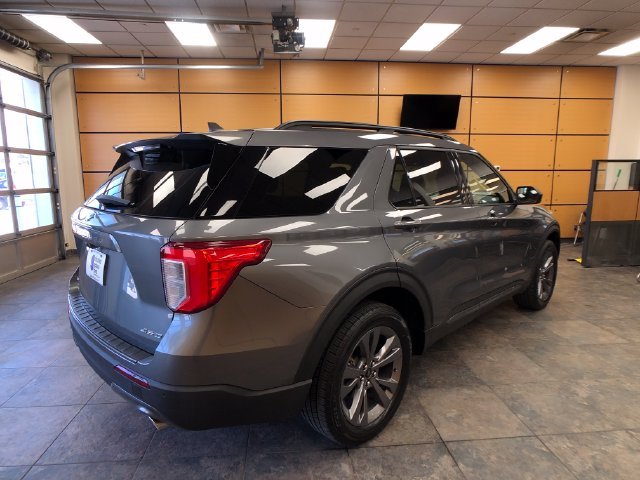 Certified Used 2022 Gray Metallic Ford XLT image 7