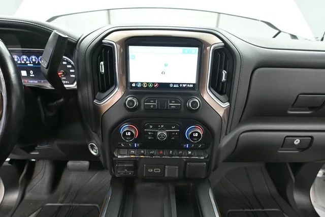Used 2020 Beige Chevrolet High Country image 31