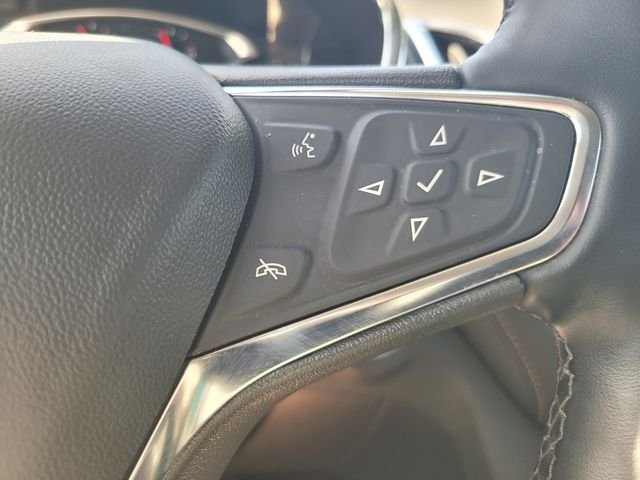 Used 2024 Gray Chevrolet Premier image 27