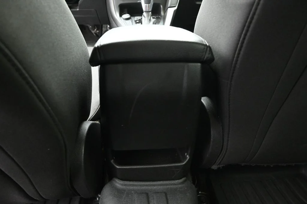 Used 2017 White Gold Metallic Ford SEL image 22