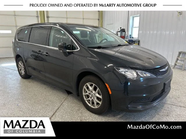 Used 2022 Black Chrysler LX image 1