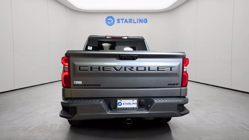 Used 2023 STERLING GRAY METALLIC Chevrolet RST image 7