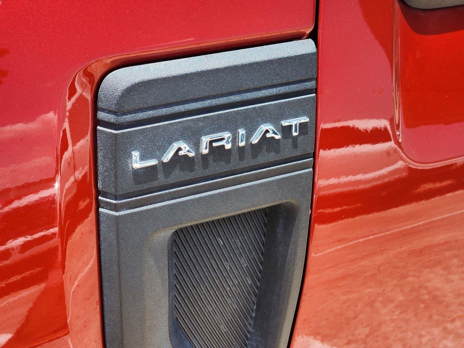 Used 2022 Hot Pepper Red Metallic Tinted Clearcoat Ford LARIAT image 11