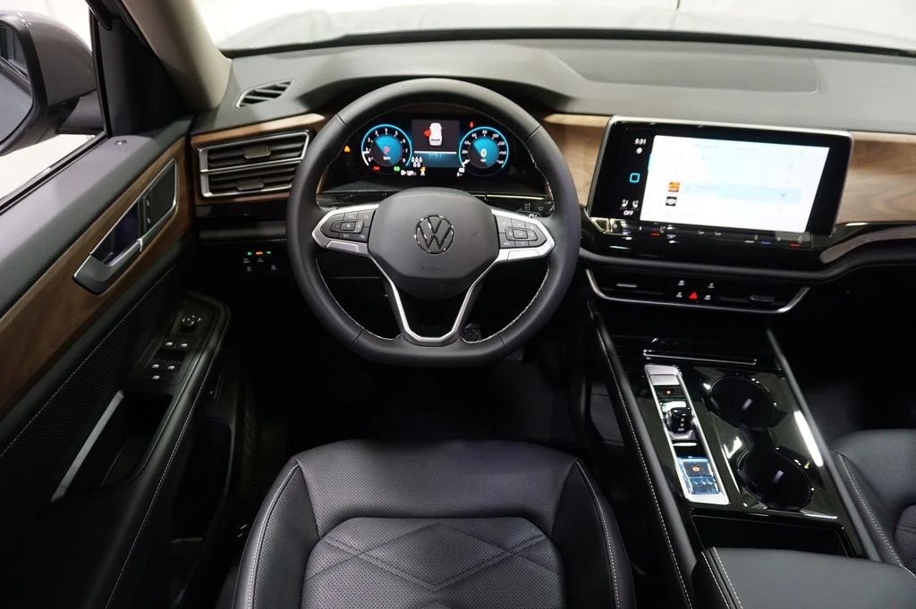 New 2026 Gray Volkswagen 2.0T SE w/Technology image 13