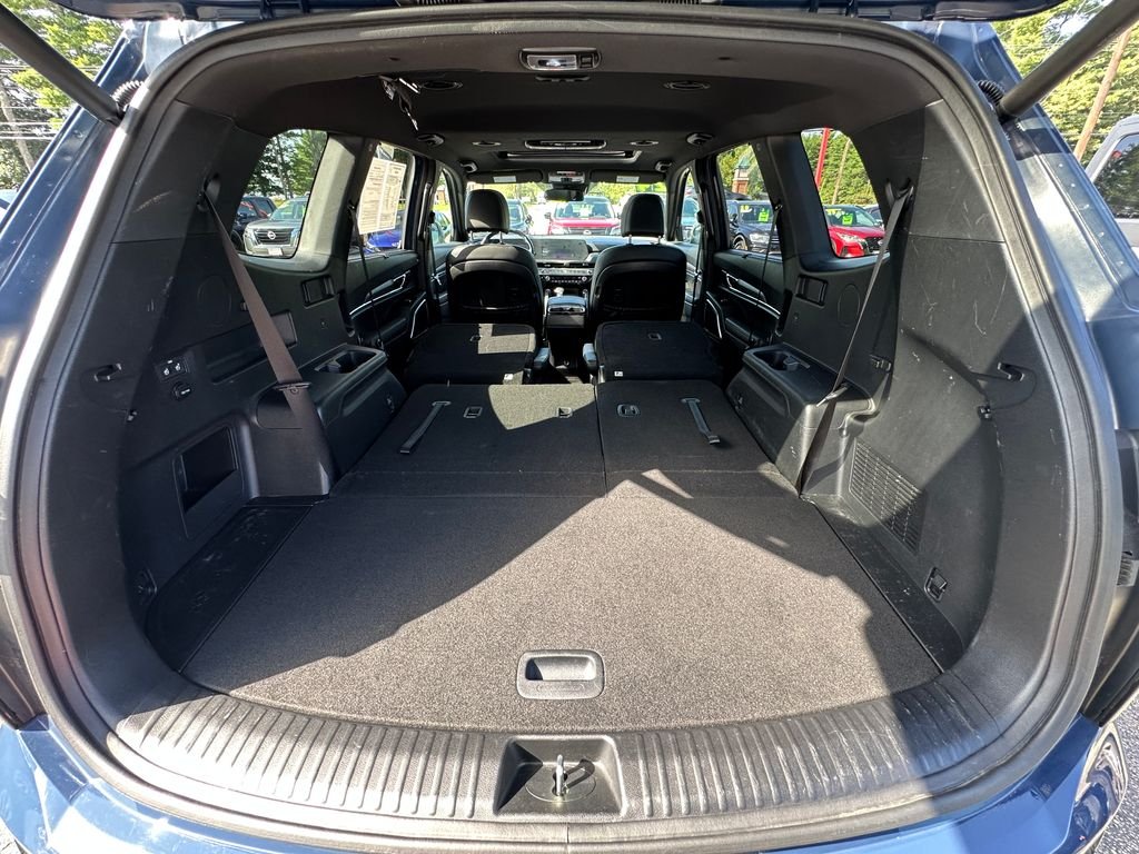 Used 2024 Black Kia EX X-Line image 30